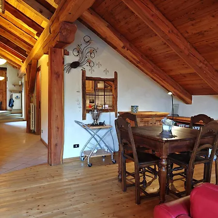 Apartment Hostdomus - La Casa Di Merlino *