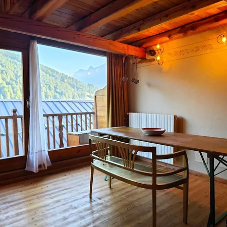 Hostdomus - La Casa Di Merlino Apartmán
